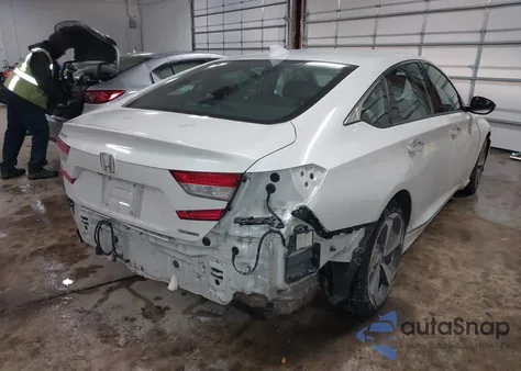 2018 Honda Accord Touring from USA, damaged, VIN 1HGCV1F91JA018675